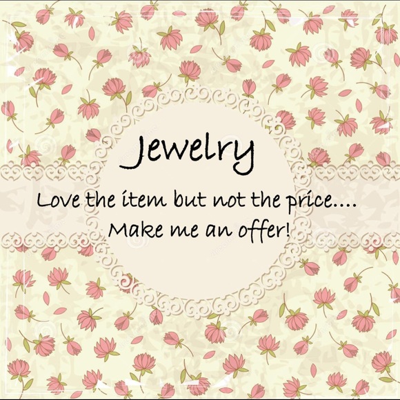 Make me an offer / Bundle and save 15%😊 - Picture 1 of 1